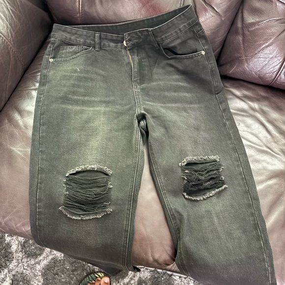 Brand new jeans pant in medium size in black,white and blue color. - Picture 2 of 3